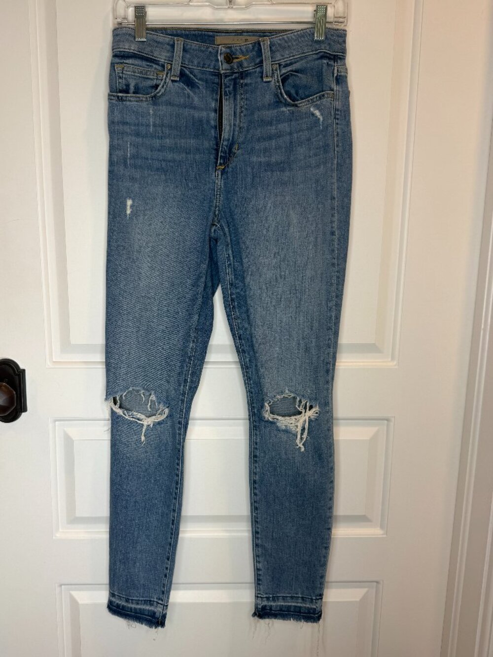 Joe's Jeans Women's W27 Distressed Skinny Jeans Light Wash Stretch Denim Raw Hem